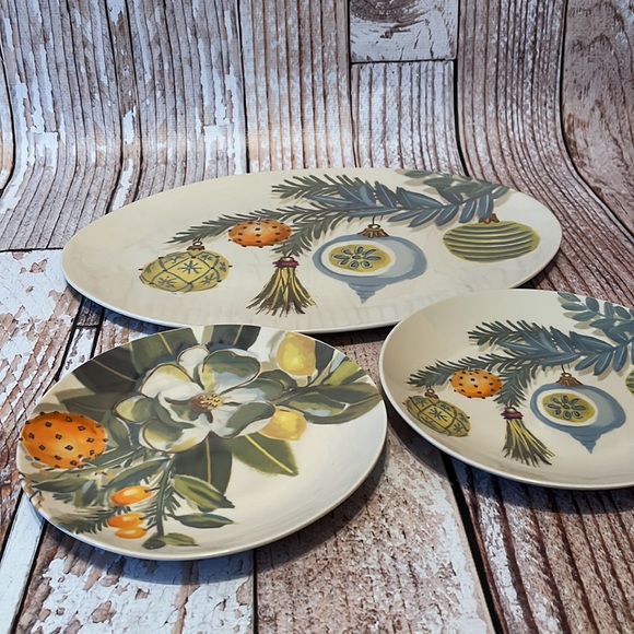 Creative Co-op Christmas Plate Set - Picture 9 of 9